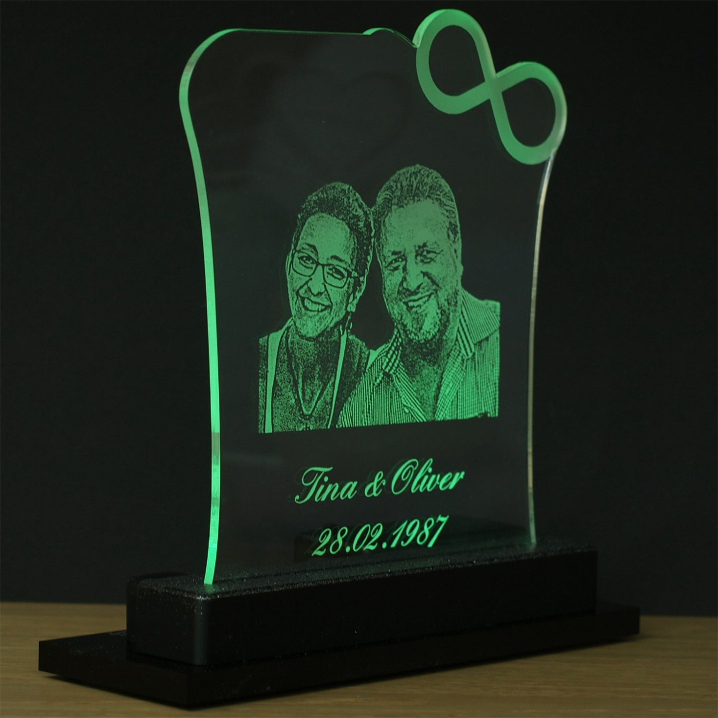 383 Acryl Unendlichkeit LED 03