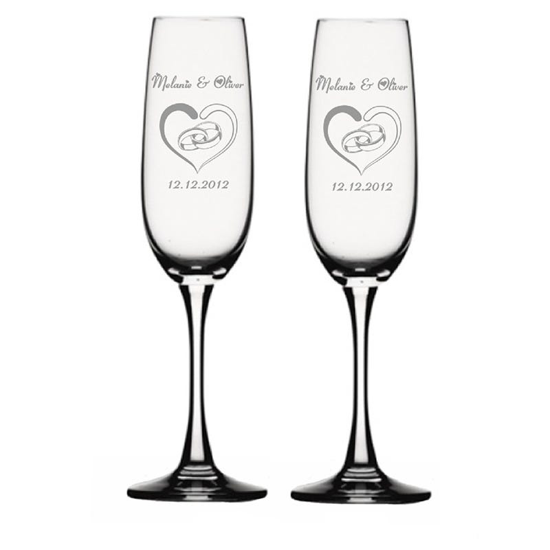 Geschenkset: Sektgläser Soiree mit Flasche und Karton inklusive Gravur
