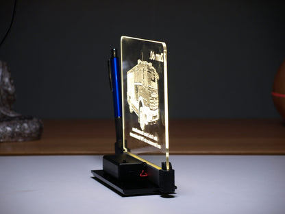 540 Acrylaufsteller mit Kugelschreiberhalterung und LED-Beleuchtung seitlich